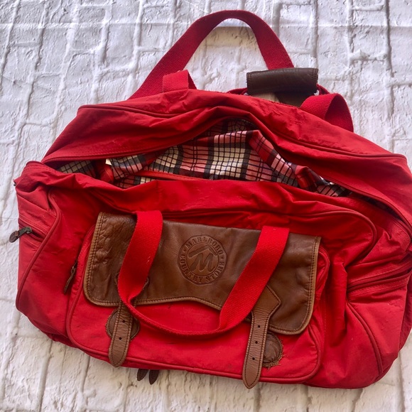 Marlboro Other - Vintage Marlboro Duffle Bag with leather features